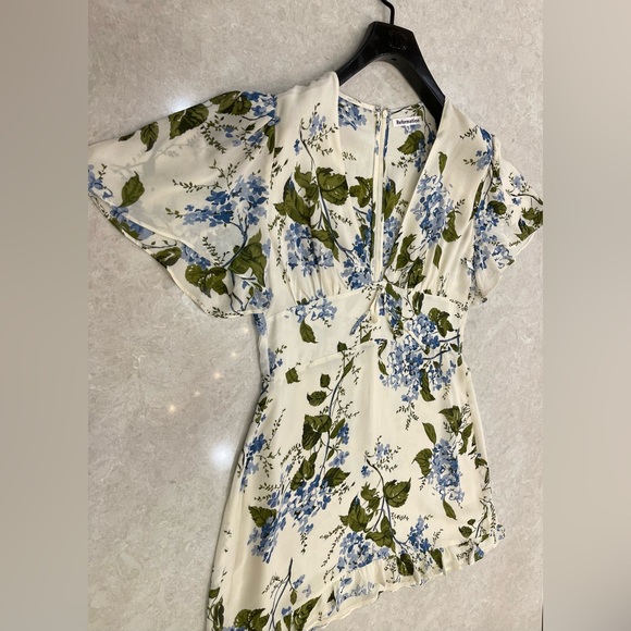 NEW Reformation Mya Mini Flower Dress Riviera Cream Blue in Size 10 - Picture 13 of 14
